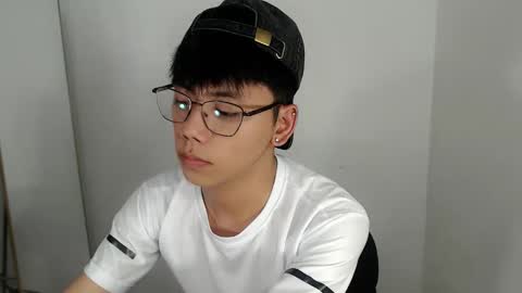 Snapshot of ynotyu chatting on 02/13/26, 05:09 ynotyu online show from 02/13/26, 05:09