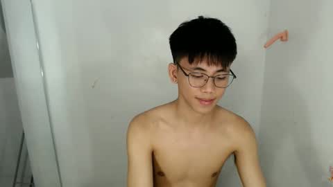 Snapshot of ynotyu chatting on 04/19/26, 04:28 ynotyu online show from 04/19/26, 04:28