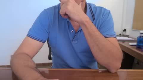 Snapshot of yo47 chatting on 09/24/25, 01:36 Yo47 online show from 09/24/25, 01:36