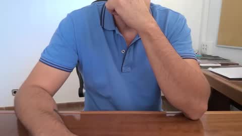 Snapshot of yo47 chatting on 10/22/25, 01:22 Yo47 online show from 10/22/25, 01:22