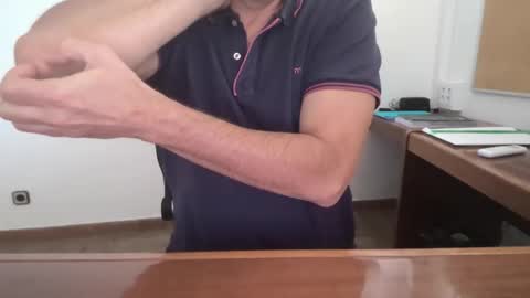 Snapshot of yo47 chatting on 10/30/25, 02:51 Yo47 online show from 10/30/25, 02:51