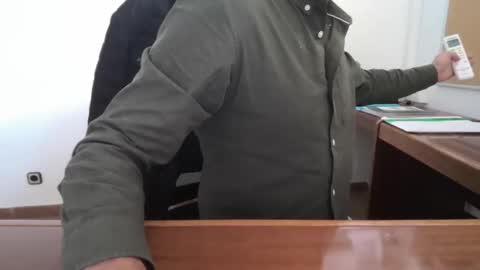 Snapshot of yo47 chatting on 11/04/25, 03:22 Yo47 online show from 11/04/25, 03:22