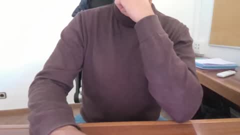 Snapshot of yo47 chatting on 12/01/25, 02:55 Yo47 online show from 12/01/25, 02:55