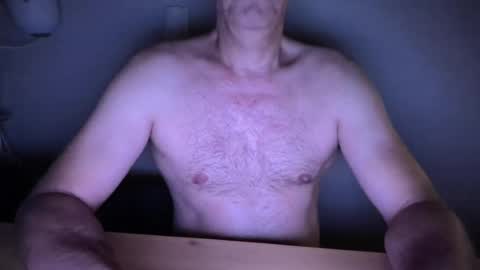 Snapshot of yo47 chatting on 07/24/26, 03:59 Yo47 online show from 07/24/26, 03:59