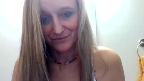 yogabuttttttt online show from 11/03/25, 02:57