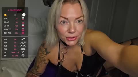 Yogiblondebangme online show from 10/20/25, 08:59