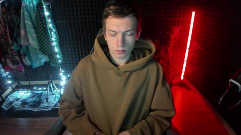 Snapshot of yoi_aji chatting on 09/22/25, 04:58 You can ask my name in pm online show from 09/22/25, 04:58