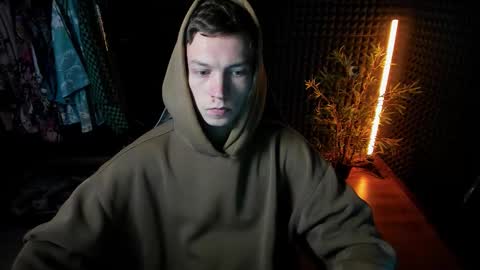 Snapshot of yoi_aji chatting on 09/27/25, 05:01 You can ask my name in pm online show from 09/27/25, 05:01