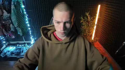 Snapshot of yoi_aji chatting on 10/13/25, 04:45 You can ask my name in pm online show from 10/13/25, 04:45