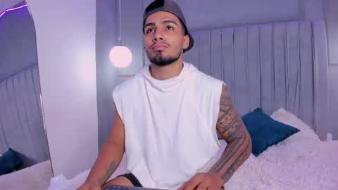 Snapshot of yoi_olimpo chatting on 02/20/25, 12:36 Yoi Olimpo online show from 02/20/25, 12:36