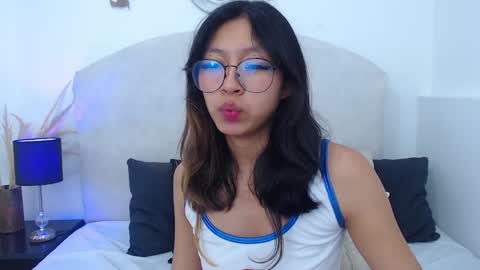 Yommi Winx online show from 02/01/25, 10:23
