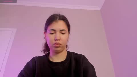 yooleen online show from 10/09/25, 03:15