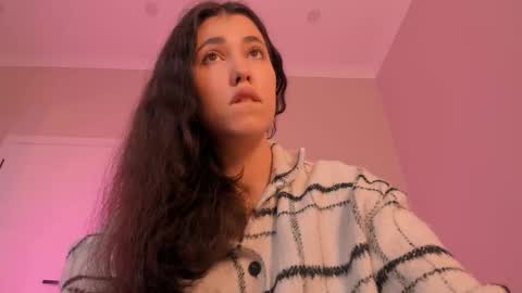 yooleen online show from 10/19/25, 02:56