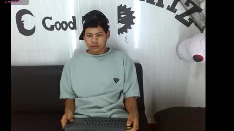 Snapshot of yordi_alpha chatting on 11/01/25, 01:57 Yordi online show from 11/01/25, 01:57