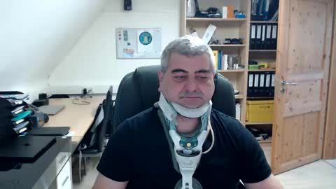 Snapshot of yoschi1976 chatting on 12/08/24, 10:30 yoschi1976 online show from 12/08/24, 10:30