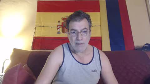 Snapshot of yosep44 chatting on 12/30/24, 11:15 yosep online show from 12/30/24, 11:15