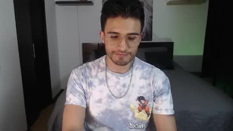 yoshy_man online show from 02/19/25, 04:23
