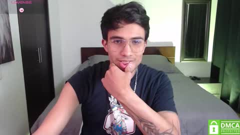 yoshy_man online show from 11/18/25, 02:39