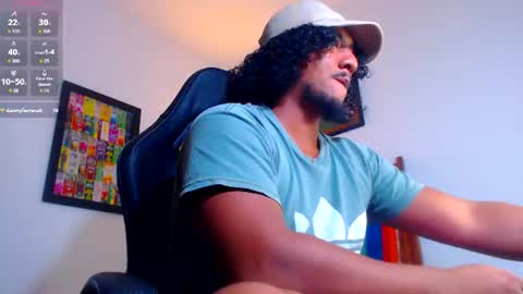 Snapshot of yosoy_enzo2020 chatting on 07/11/26, 04:59 Enzo online show from 07/11/26, 04:59