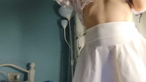 Snapshot of you_desire chatting on 02/20/25, 07:52 Liliya online show from 02/20/25, 07:52