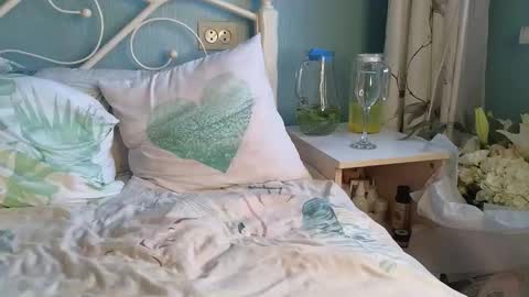 Snapshot of you_desire chatting on 10/03/25, 03:58 Liliya online show from 10/03/25, 03:58