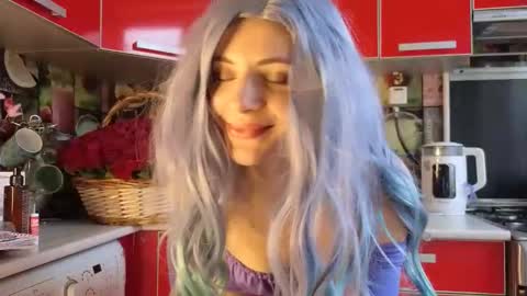 Snapshot of you_desire chatting on 11/26/25, 07:53 Liliya online show from 11/26/25, 07:53