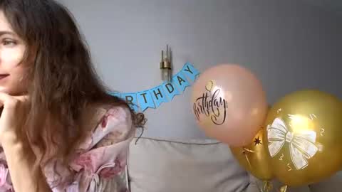 Liliya online show from 06/19/26, 10:52