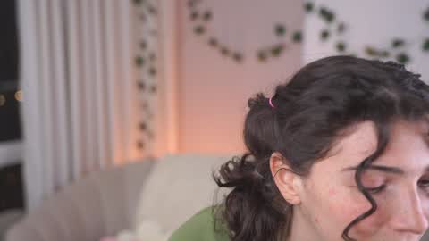 Elizabeth brunette -- Darline blonde  online show from 12/06/24, 01:33