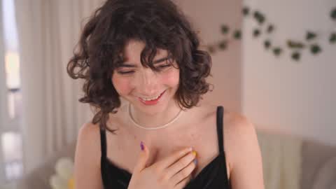 Elizabeth brunette -- Darline blonde  online show from 12/22/24, 07:11