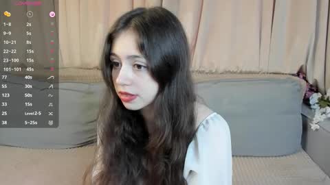 Elizabeth brunette -- Darline blonde  online show from 11/09/25, 09:40