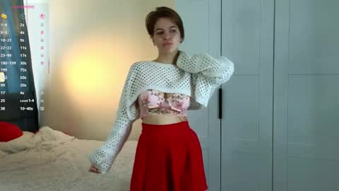 Elizabeth brunette -- Darline blonde  online show from 05/22/26, 07:15