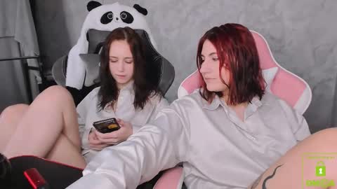 Snapshot of you_lika chatting on 11/09/25, 07:56 Lika online show from 11/09/25, 07:56