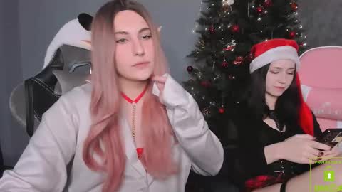 Snapshot of you_lika chatting on 12/18/25, 02:23 Lika online show from 12/18/25, 02:23