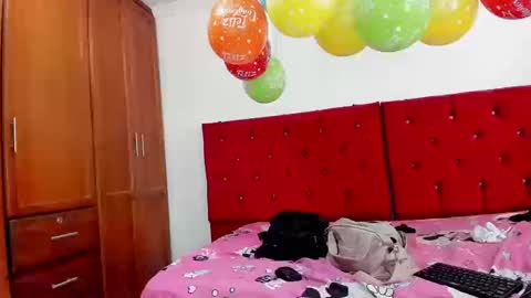  Annie  Elizabeth online show from 09/23/25, 03:37