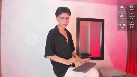 Snapshot of youn_rider chatting on 06/05/26, 08:03 NICOLS online show from 06/05/26, 08:03