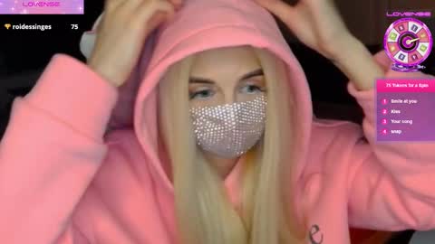 Snapshot of your___barbie chatting on 01/01/25, 07:21 Barbie online show from 01/01/25, 07:21