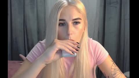 Snapshot of your___barbie chatting on 10/29/25, 03:36 Barbie online show from 10/29/25, 03:36