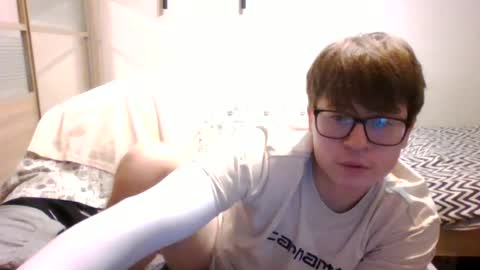 Snapshot of your_boyfriend123 chatting on 06/23/26, 04:21 Max online show from 06/23/26, 04:21