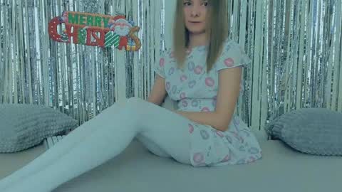 Lily online show from 12/27/24, 05:20