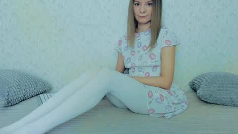 Lily online show from 02/07/25, 12:06