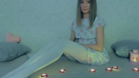 Lily online show from 02/17/25, 07:37