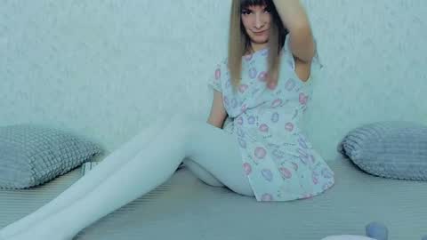Lily online show from 02/18/25, 06:59