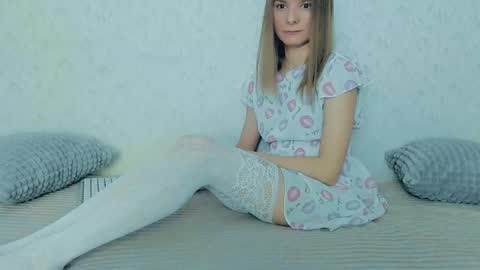 Lily online show from 02/26/25, 12:47