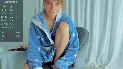 Snapshot of your_caramelka chatting on 01/11/26, 06:57 Lily online show from 01/11/26, 06:57