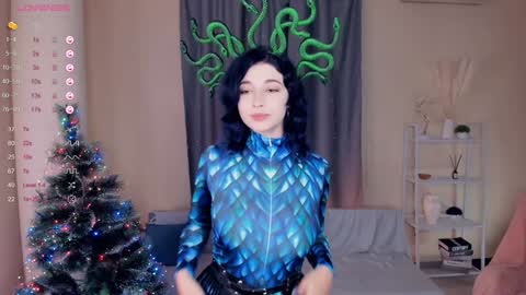 Snapshot of your_desssert chatting on 12/30/24, 04:31 Lina online show from 12/30/24, 04:31