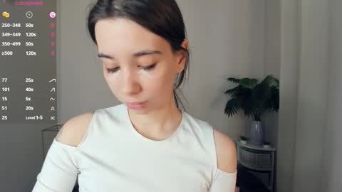 Snapshot of your_desssert chatting on 03/07/26, 11:07 Lina online show from 03/07/26, 11:07