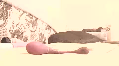 Snapshot of your_emilygush chatting on 10/23/25, 02:38 Emily online show from 10/23/25, 02:38