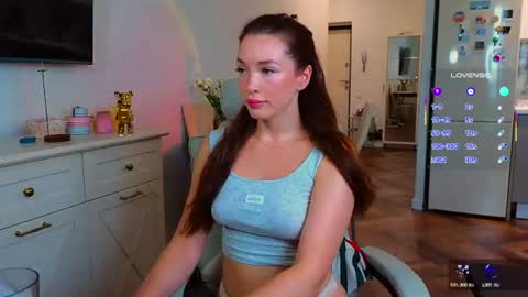your Evaa online show from 07/22/26, 02:58