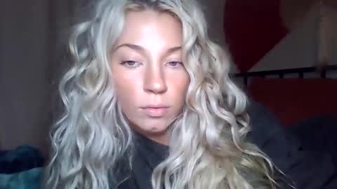 your_fav1 online show from 09/24/25, 03:54