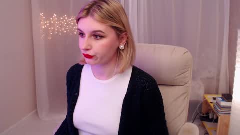 Snapshot of your_freya chatting on 02/04/25, 05:53 Freya online show from 02/04/25, 05:53